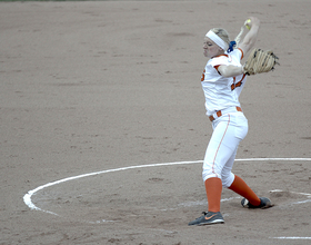 Syracuse sees success using consistent pitcher-catcher combinations 