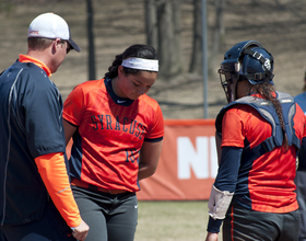 Jocelyn Cater struggles in circle after strong start, takes loss in 3-run defeat to Pittsburgh