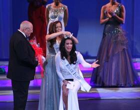 Former SA President Allie Curtis crowned Miss Rhode Island