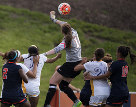 Organized Syracuse defense holds off Wake Forest in 1-0 win