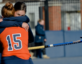 Syracuse backs help unseat undefeated Connecticut to advance to NCAA title game