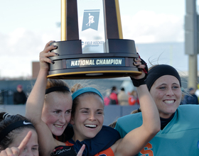 Syracuse field hockey becomes 1st women's team in school history to win national championship