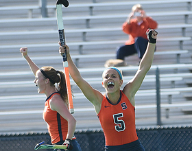 Alyssa Manley wins Honda Award as nation's top field hockey player