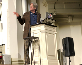 Dacher Keltner explains the science of compassion in 1st University Lecture of semester