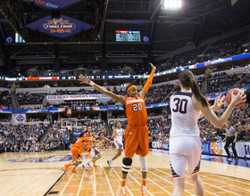 Syracuse's press defense crumbles in national championship game loss to Connecticut