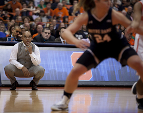 Florida guard Isis Young to transfer to Syracuse women's basketball