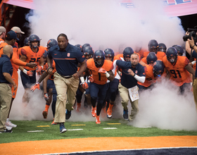 Syracuse football rolls to 33-7 win over Colgate in Dino Babers' SU debut