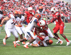 Syracuse football nose tackle Steven Clark out for the season with lower-leg injury