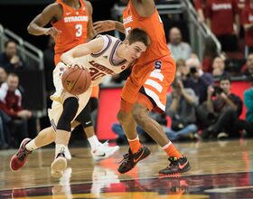 Gallery: No. 7 Louisville blows out Syracuse, 88-68