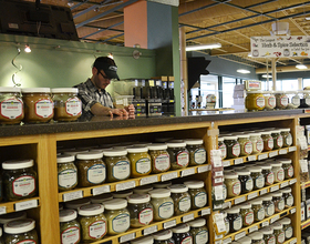 Syracuse local is carrying father’s legacy with a natural grocery store