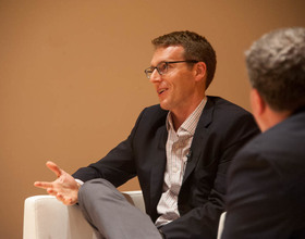 Pulitzer Prize winner David Fahrenthold discusses election coverage of Trump at Syracuse University