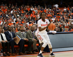 Syracuse blows by Pittsburgh, 70-52, with hot first-half shooting from 3-point range