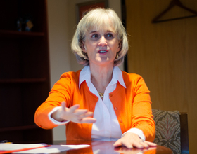 Syracuse University provost addresses tenure-track faculty hiring plan