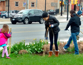 Local organizations ‘Clean up ‘Cuse’ this Earth Day