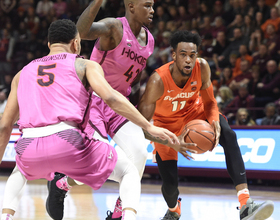 Syracuse’s zone burned by Justin Robinson in loss to Virginia Tech