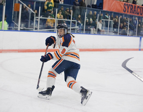 Syracuse rides 4-goal 2nd period in win over Lindenwood