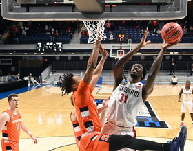 The zone strikes again: No. 11 Syracuse upsets No. 6 San Diego State, 78-62