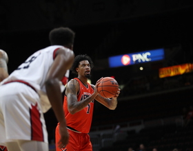 Chris McCullough, Kiefer Sykes lift Boeheim’s Army over Team Heartfire, 68-62