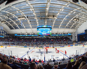 How the Syracuse Crunch's unorthodox dual affiliation saved the franchise