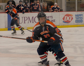 3 goals in final period lead Syracuse to 4-3 win over Lindenwood