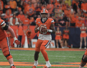 Del Rio-Wilson replaces Shrader, No. 16 Syracuse allows most points of season in 41-24 loss