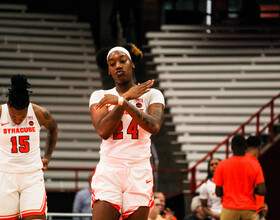 Syracuse dominates paint, glass in blowout win over Stony Brook