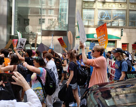 SU, SUNY ESF students attend March to End Fossil Fuels alongside community organizations