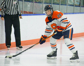 2 shorthanded goals boost Syracuse to 3-1 win over Penn State