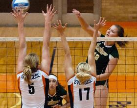 VB : SU fails to convert on multiple match points in disappointing loss to USF