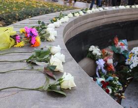 Remembrance week : Rose laying honors Pan Am Flight 103 victims