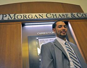 Money in the bank: JPMorgan Chase invests in SU students' future through funding, expertise