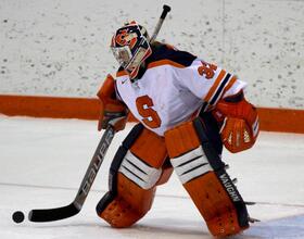 IHOC : Orange continues goaltender rotation into conference play