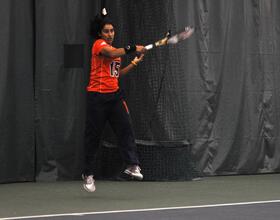 TENNIS : Safdar brings unique experiences into freshman season at Syracuse