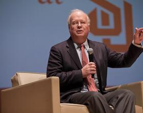 Rove discusses Obama, 2012 election during visit at SU