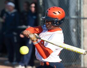 SB :  In place of sister, Daniels steps up to become threat in SU lineup