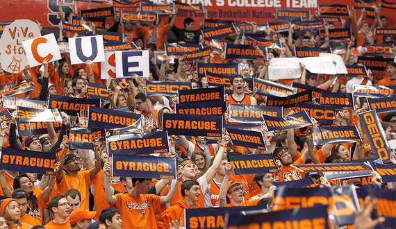 Students line up for tickets to Otto&#8217;s Army trip to Virginia