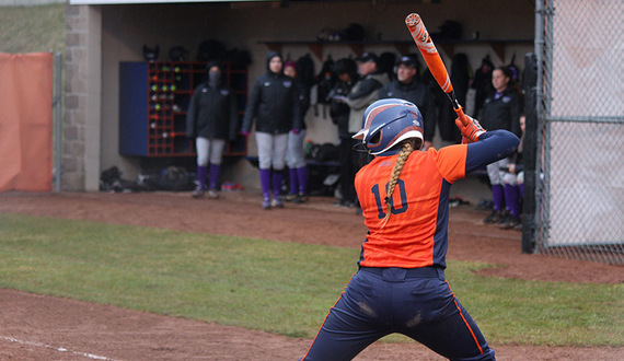 Syracuse softball takes rubber game, 8-4, against Virginia