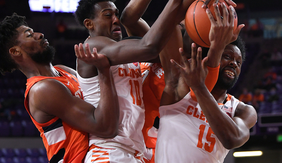 Even with Sidibe’s return, Syracuse suffocated on the boards by Clemson