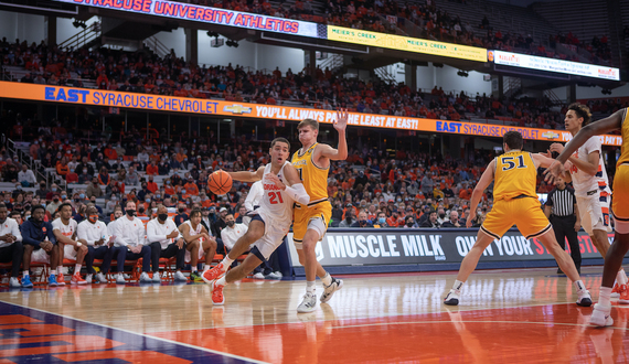 Syracuse generates 20 turnovers, holds Drexel to 60 points in 15-point win