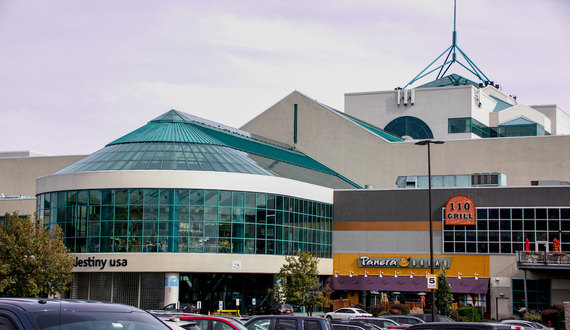 Juli Boeheim robbed in Destiny USA parking lot