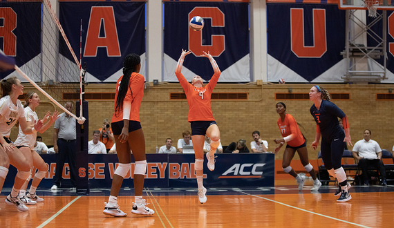 Setter Lauren Woodford thrives in increased role for SU