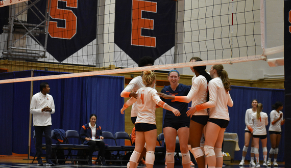 Syracuse establishes multiple scoring runs to defeat Virginia in 4 sets