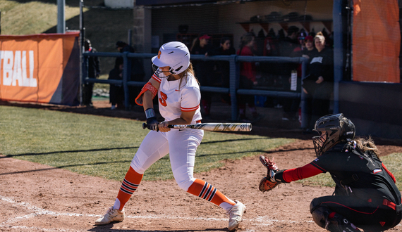 Syracuse scores season-high 12 runs to complete sweep against Virginia