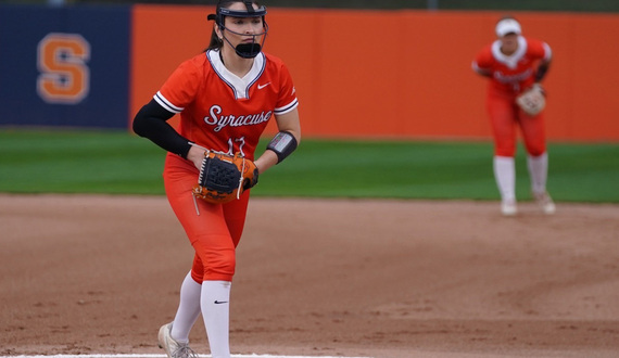 Jessie DiPasquale eased into UMass via a player-mentor. She&#8217;s returning the favor at SU.