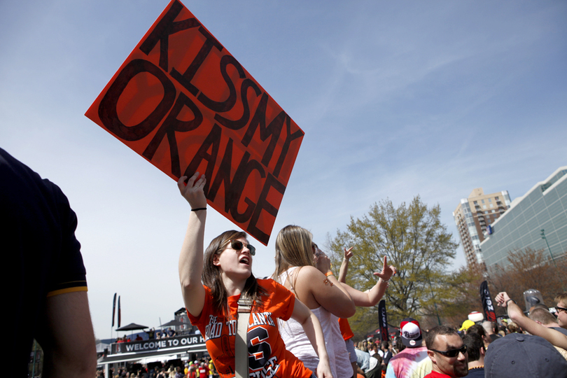 Gallery: Fans Flock to Atlanta for the NCAA Tournament