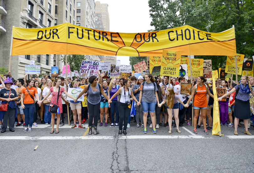 SU and SUNY-ESF students participate in largest climate march in history