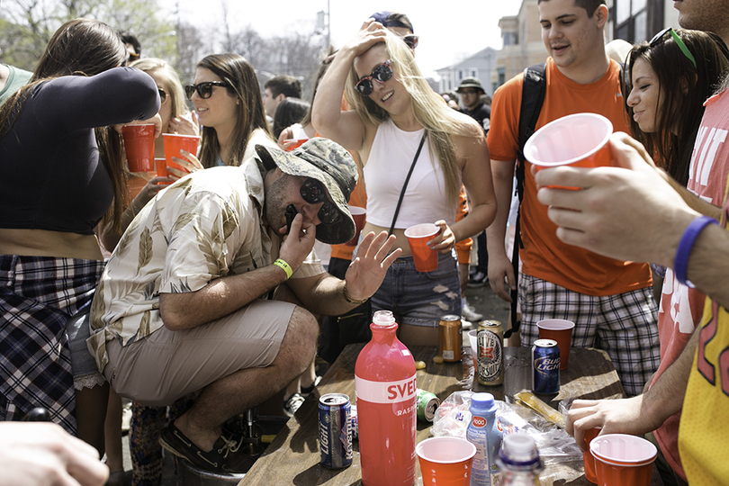 Students more likely to drink excessively while abroad, study finds