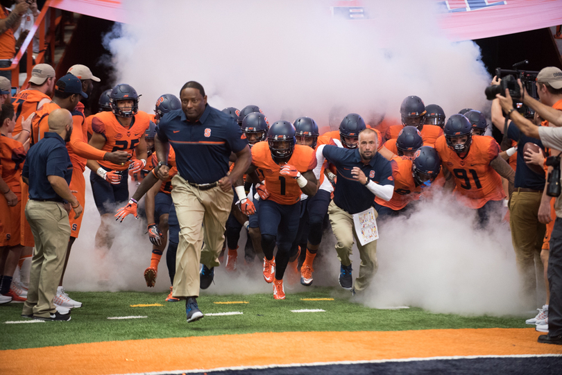 Syracuse football rolls to 33-7 win over Colgate in Dino Babers&#8217; SU debut