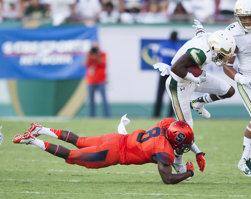 3 things Dino Babers said at his weekly press conference: Cramps, special teams and injuries in the secondary