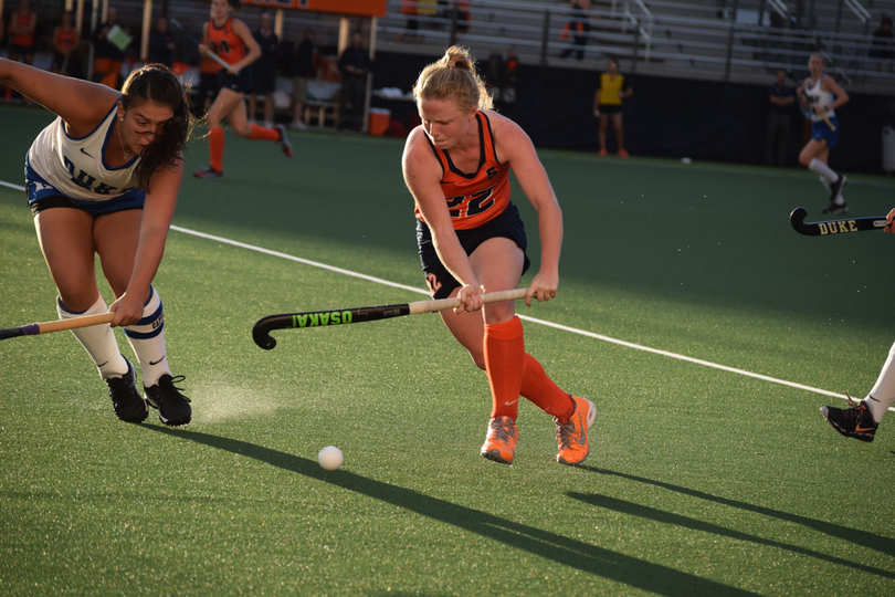 Elaine Carey ‘thriving’ in 1st year with Syracuse field hockey